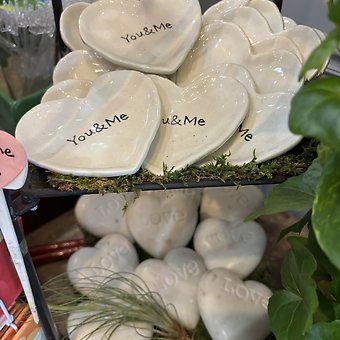 LOVE CERAMIC CONTAINER